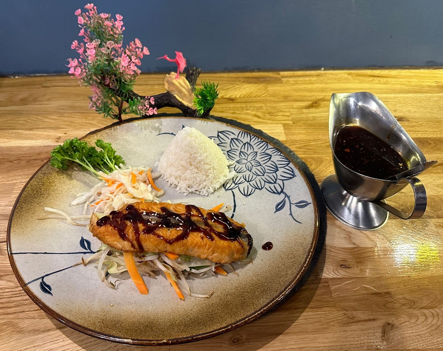 Fisch (scharf)
