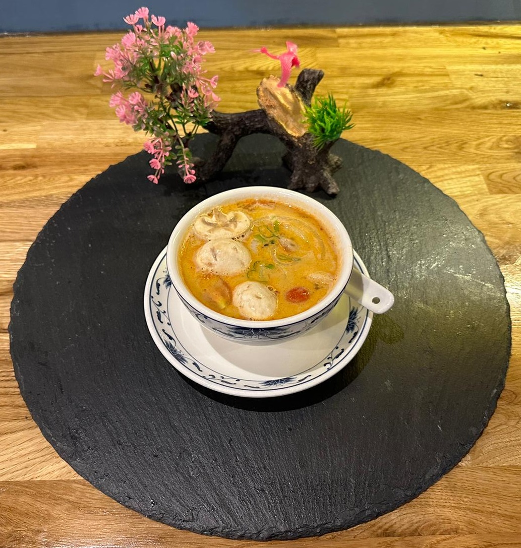 Tom Kha Gai (leicht scharf)