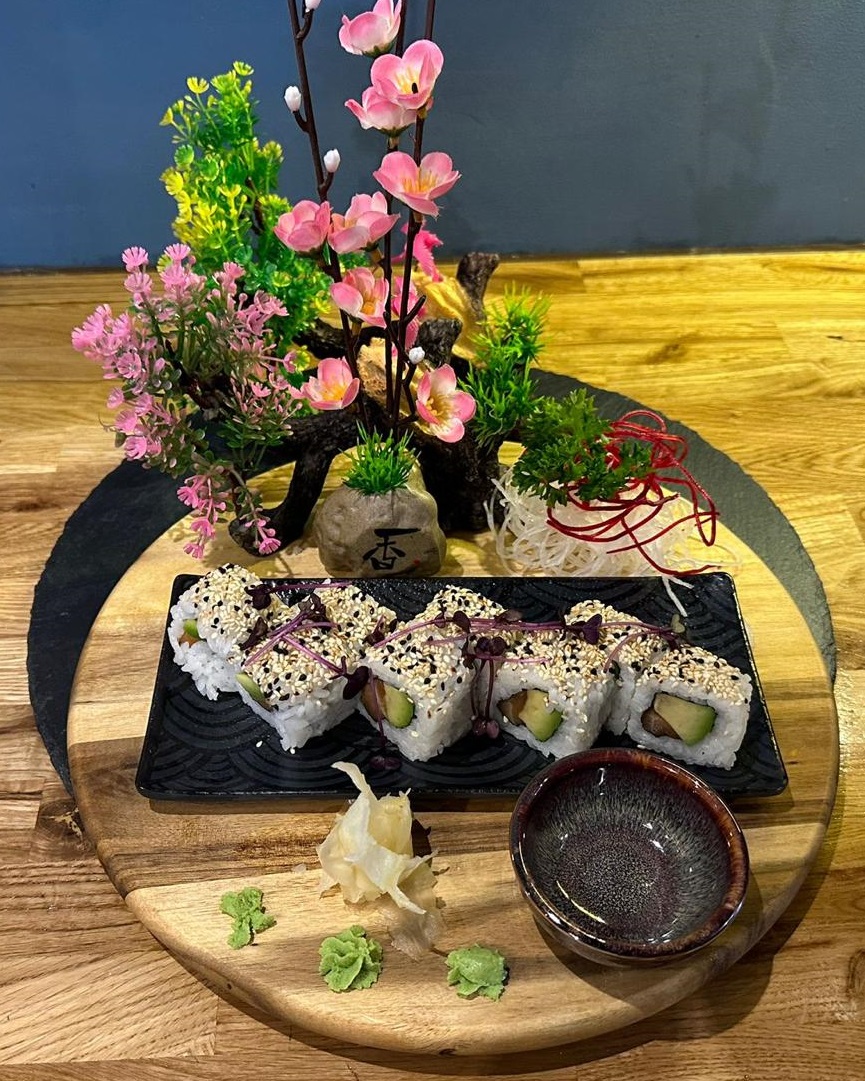 Sake Avocado Roll