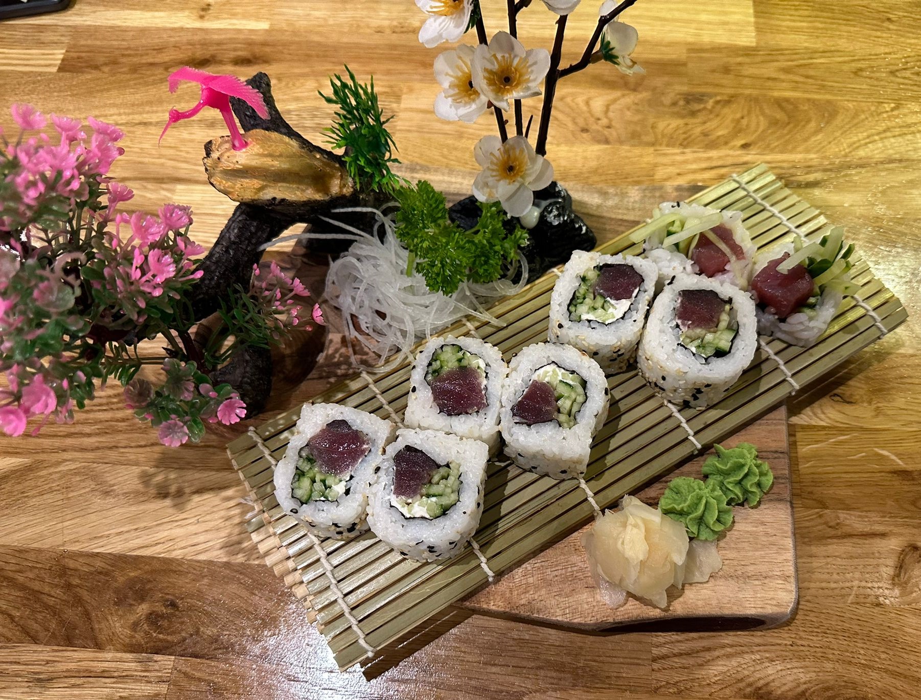Maguro Kappa Roll