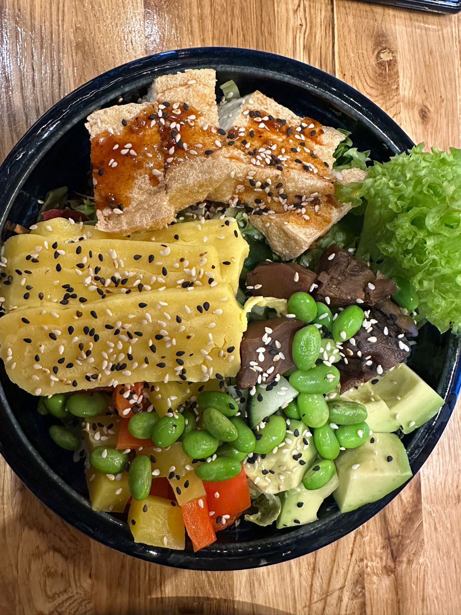 Tsingtau Veggie Ni Bowl & Salat